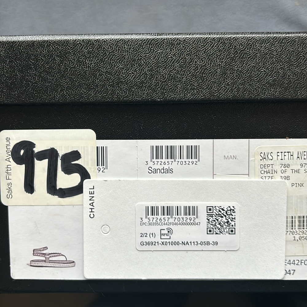 Ladies channel sandals— - Picture 14 of 16